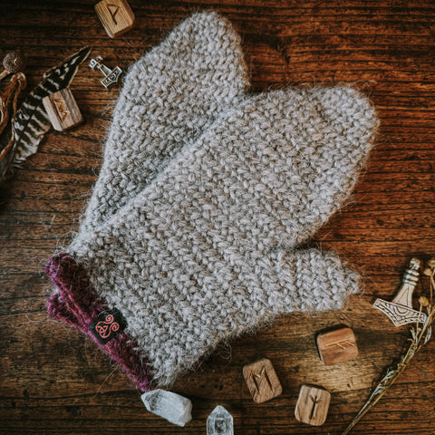 Viking Mittens (Gloves, Nalbinding)